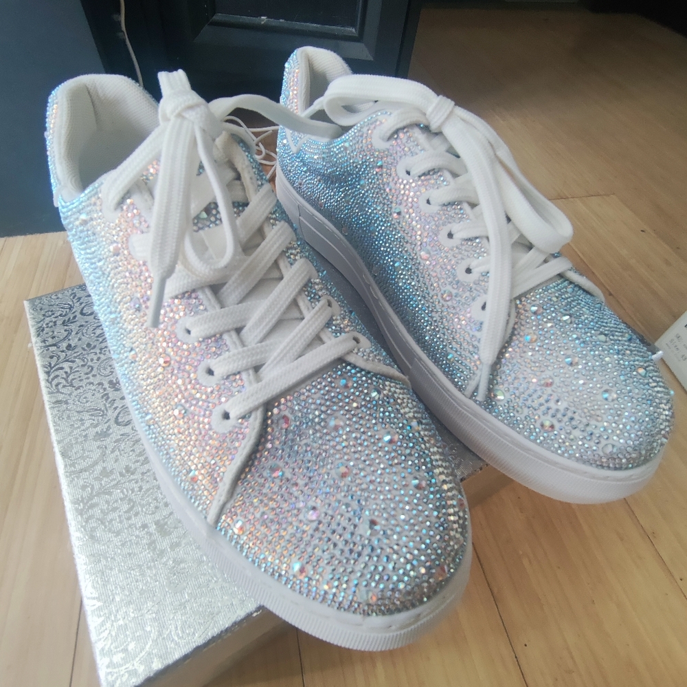 Amazon Women's Sneakers with White and Silver Sparkle